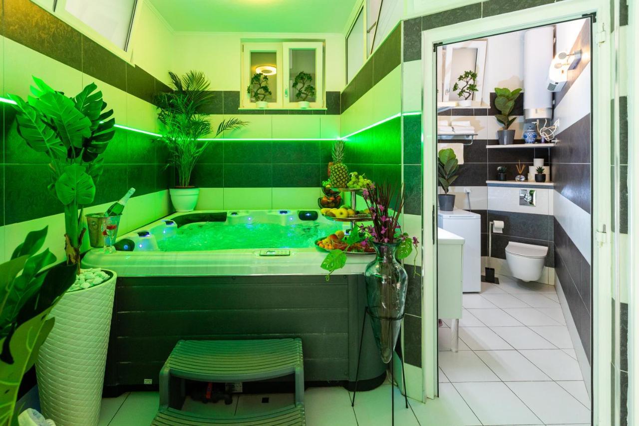 Apartment By The Way Hot Tub And Free Parking Dubrovnik Exterior photo