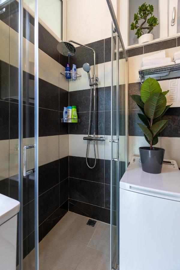Apartment By The Way Hot Tub And Free Parking Dubrovnik Exterior photo